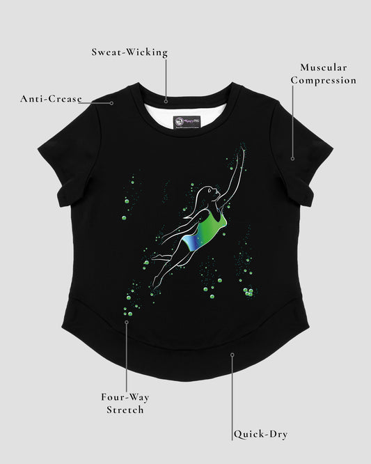 GoofyPRO Cayton Core Performance Tshirt in black with short sleeves. A graphic of swimmer with bubbles in Green seasonal colouring. Design elements of fabric.