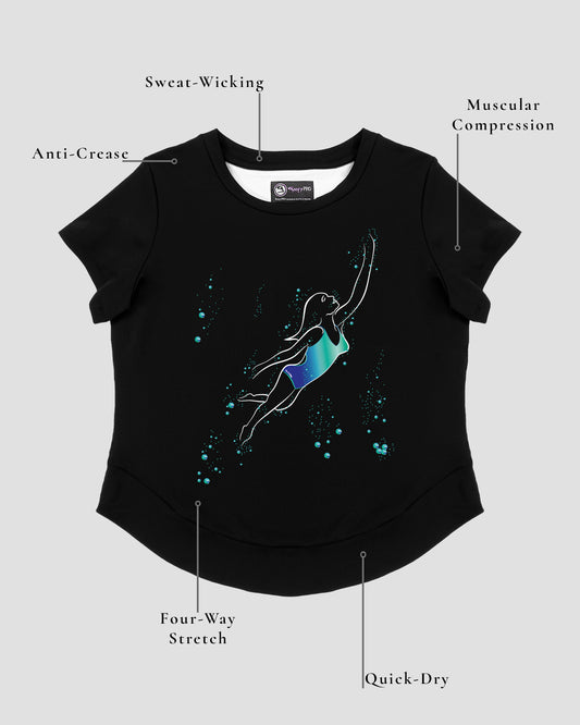 GoofyPRO Cayton Core Performance Tshirt in black with short sleeves. A graphic of swimmer with bubbles in aqua colouring. Design elements of the T-shirt showing