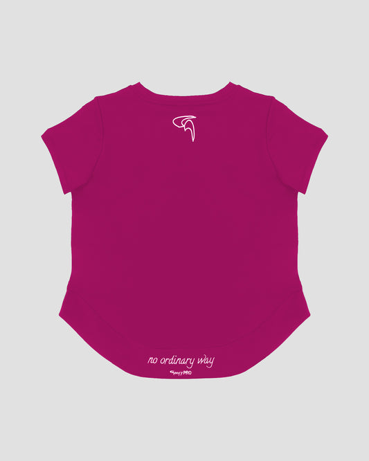 GoofyPRO Cayton Core Performance Tshirt in dahlia pink with short sleeves, rear. White embroidered 'no ordinary way' in white on waistband. White embroidered logo at top of neck.